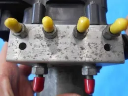 SU00307359 блок управления ABS Toyota 86