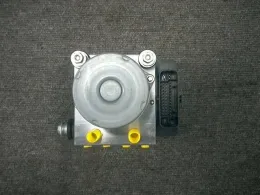 SU00310799 блок управления ABS Toyota 86