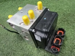 47600VS060 Nissan ABS control unit
