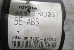 440500D031 блок управления ABS Toyota Yaris 2005