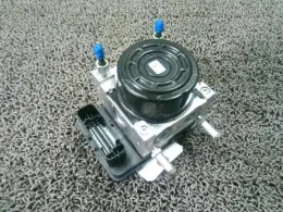 476605WS1A Nissan Note ABS control unit