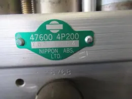 476004P200 блок керування ABS до Nissan Cima