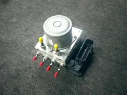 476605TS1B Nissan Serena ABS control unit