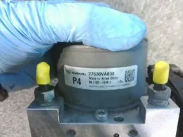 27596VA030 блок управления ABS Subaru