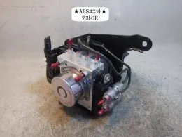 5611057UE блок керування ABS до Suzuki
