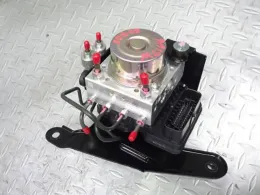 5613057UJ0 блок керування ABS до Suzuki