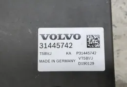 D190129 блок управління ABS Volvo XC40 2018