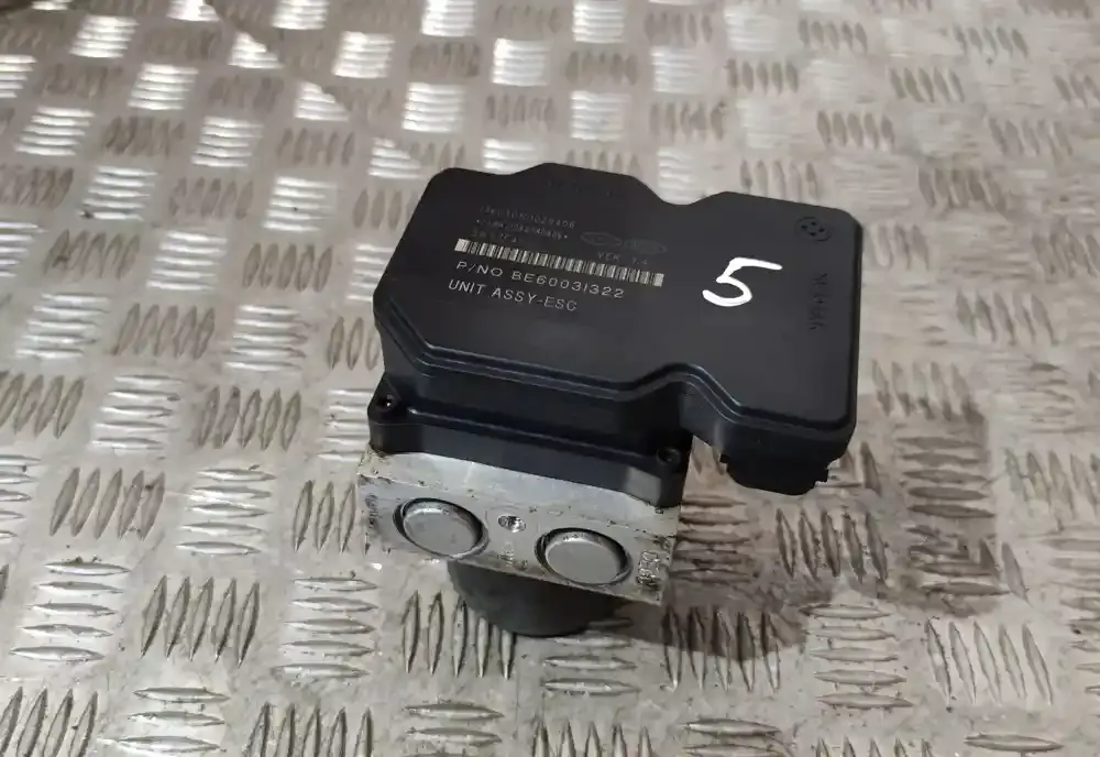 5WY7F42E ABS control unit KIA Sportage 2013